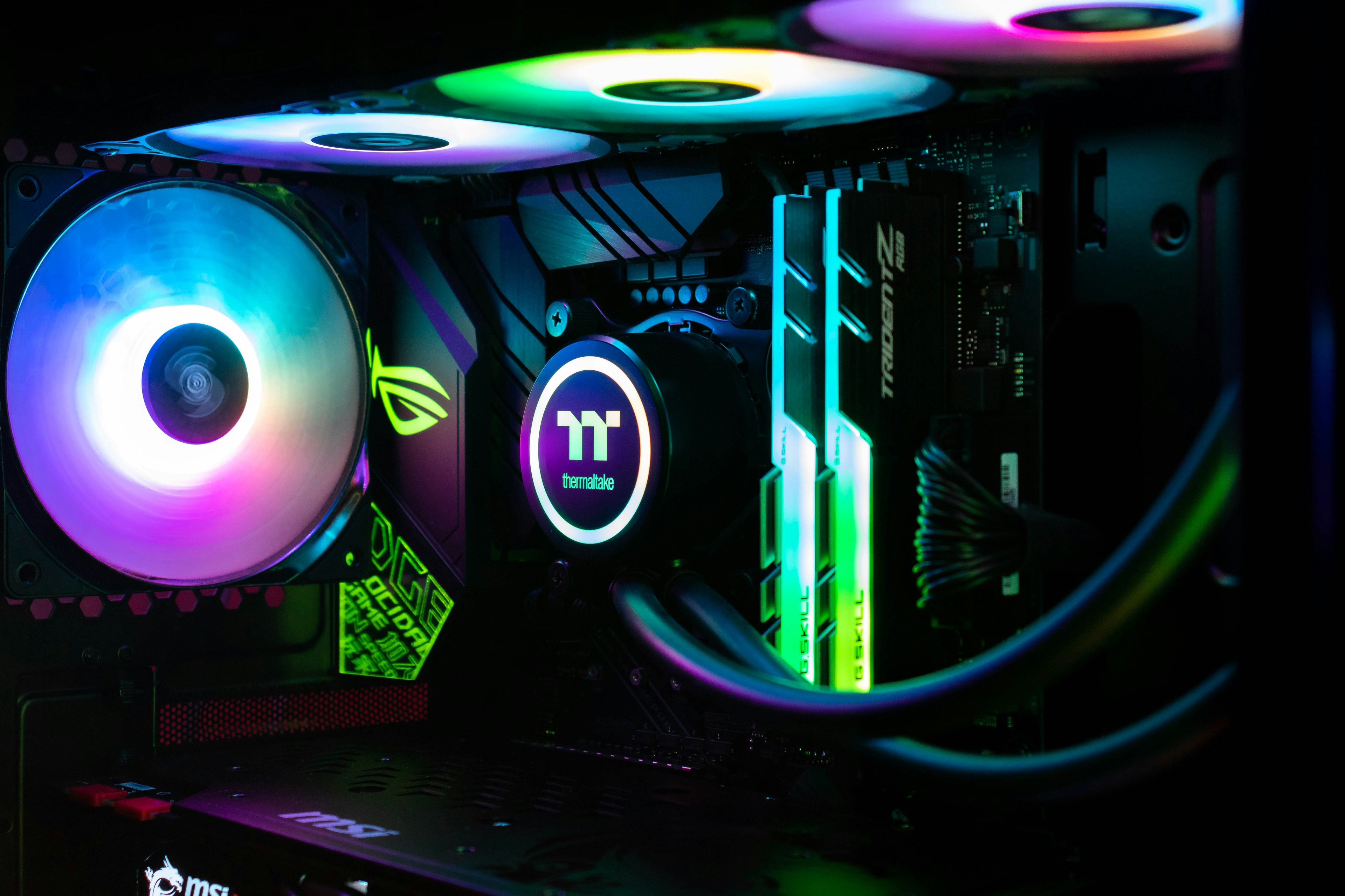 NVIDIA GeForce RTX 4080 - Graphics Card in Black